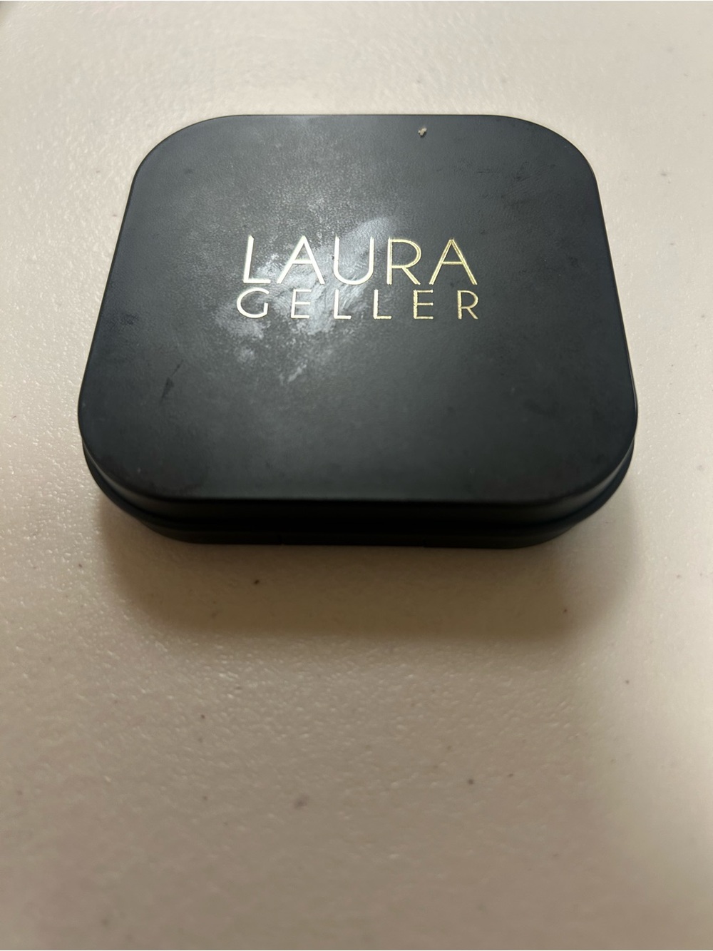 Laura Geller Filter Finish Neutralizing Setting Powder - Picture 2 of 7